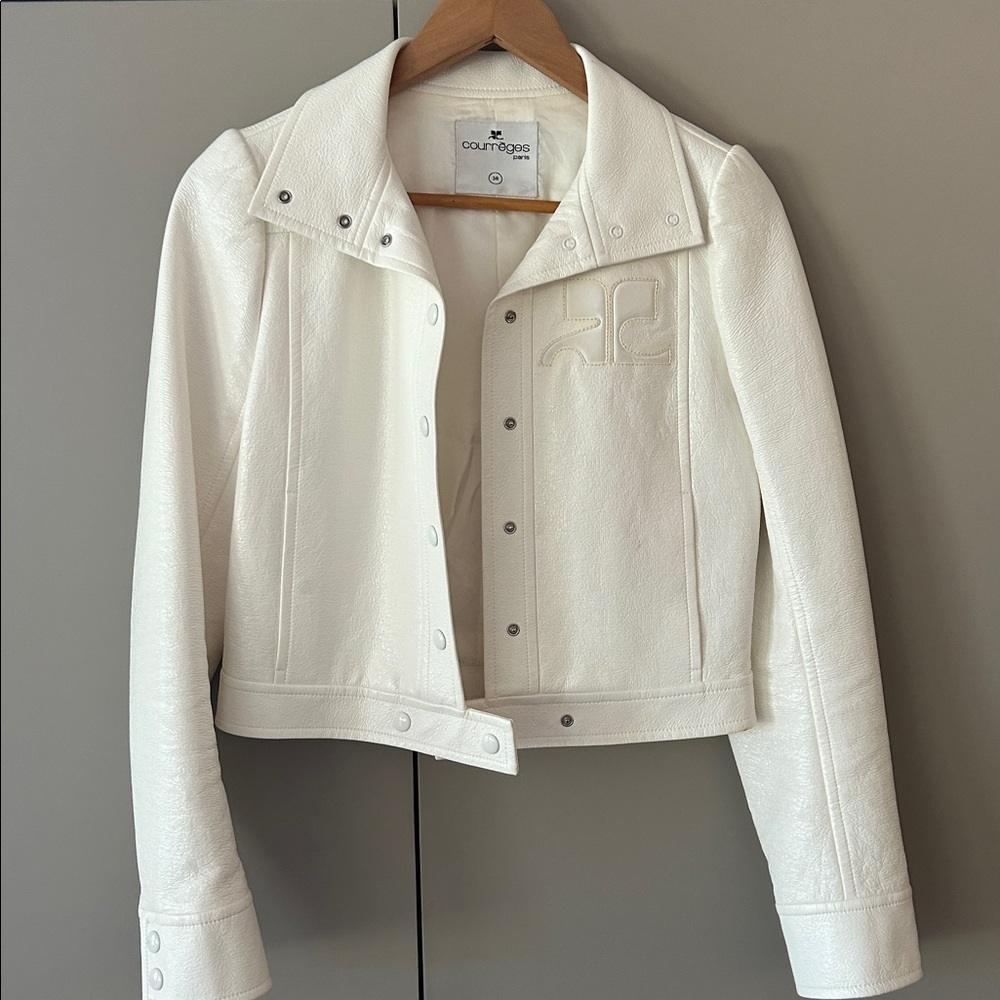 Courreges vinyl white jacket size 38